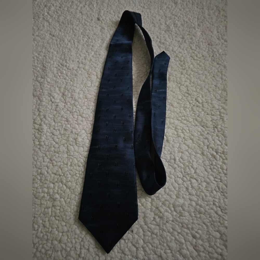 Van Heusen Classic Dark Blue Tie